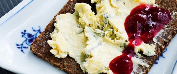 Øko blå Kornblomst med blomme-løgchutney