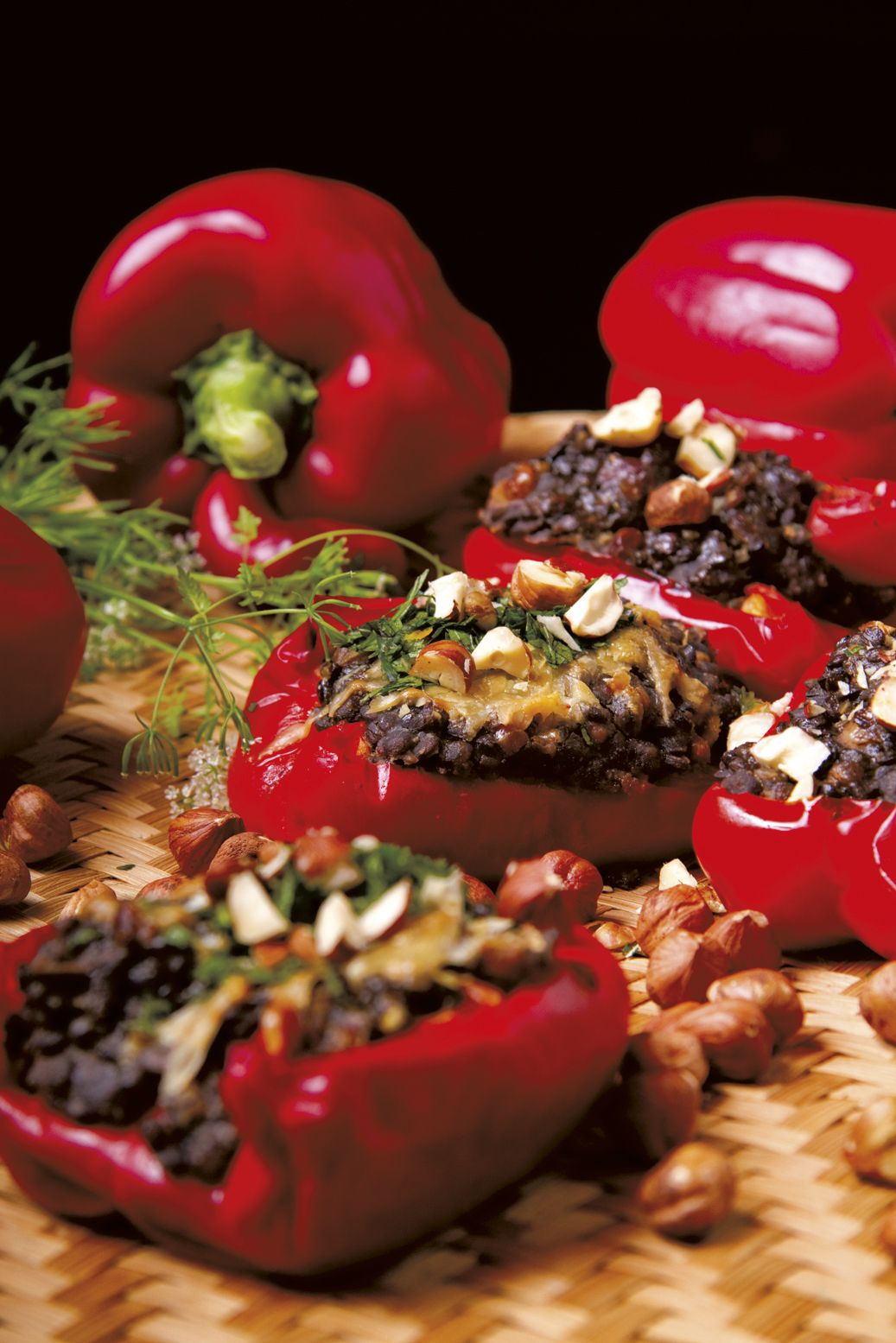 Peberfrugter med nødde-linsefyld (Lise Faurschou Hastrup)