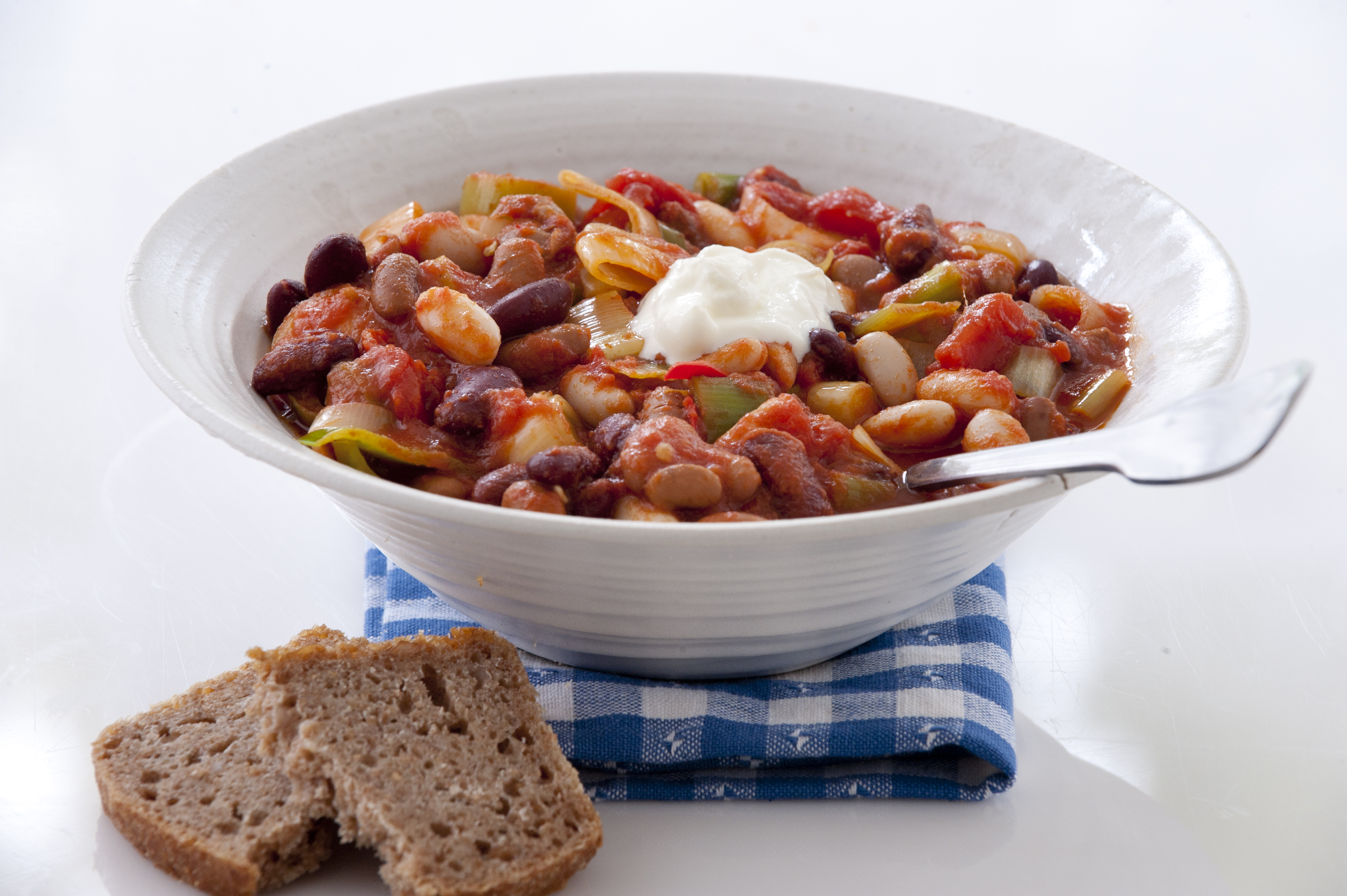 Chili-gryde med bønner og tomat