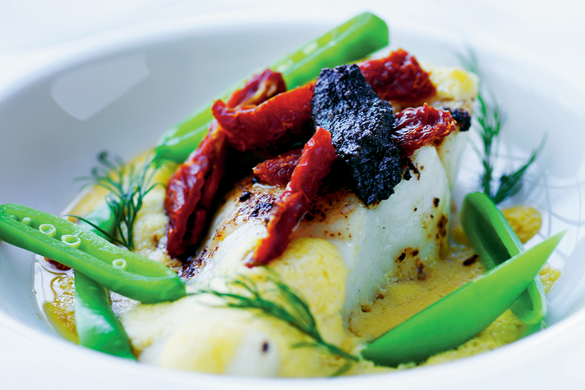 Gratineret hellefisk med soltørrede tomater 