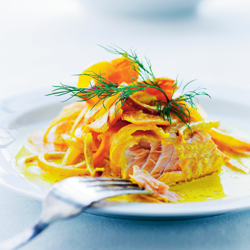 Laks bagt i folie med safransauce