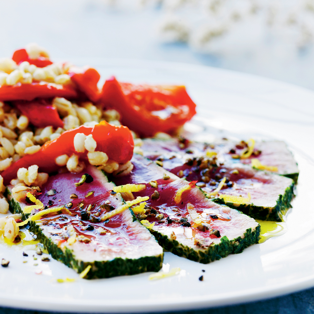 Tun stegt i krydderurter