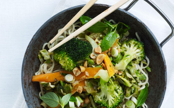 Sommergrønt i wok.