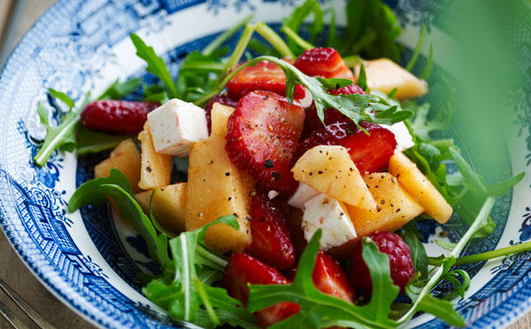 Jordbærsalat med limedressing