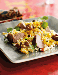 Lam i appelsin-dadel sauce med cous cous