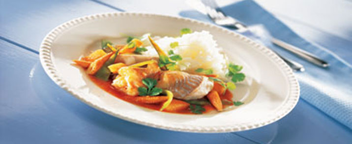 Sejfilet med sur-sød sauce og sprøde grøntsager