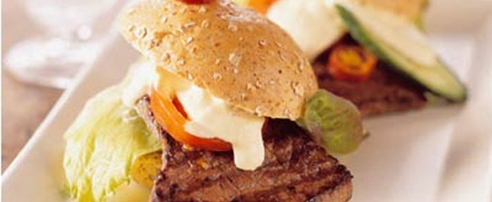 Steaksandwich med sennepscreme