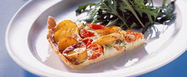 Tærte med nye kartofler og frisk gedeost