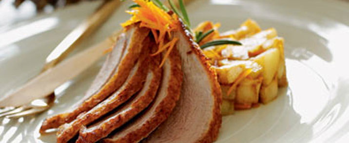 Andebryst med orangekartofler