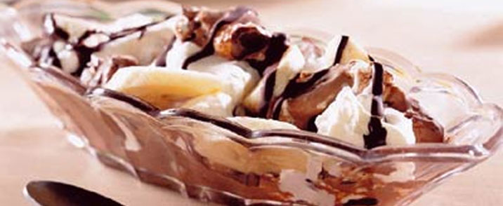 Flødebolleis med det hele