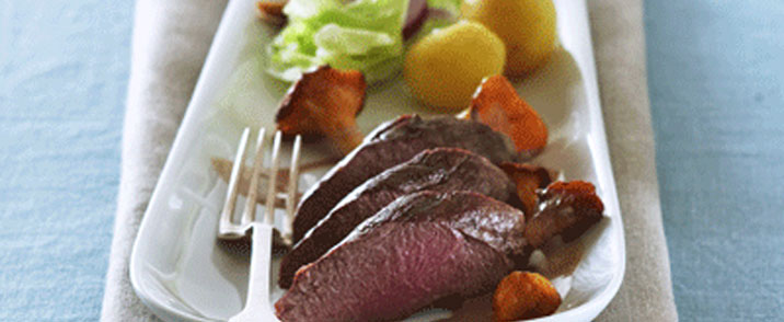 Hjortemørbrad med kantarelsauce