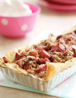 Rabarbertærte med kanelkrymmel