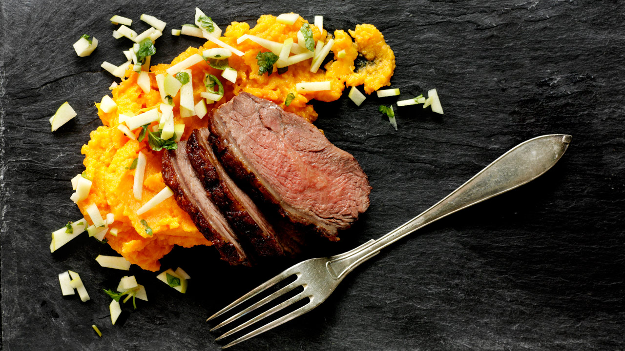 Culotte med æble-mynte sambal