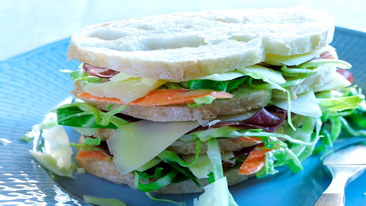 Sandwich med Vesterhavsost og bresaola