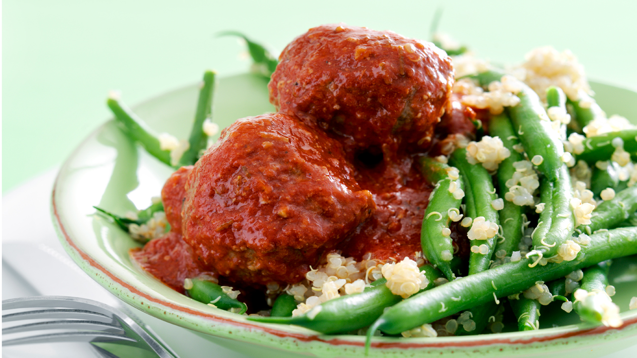 Kødboller i stærk tomatsauce