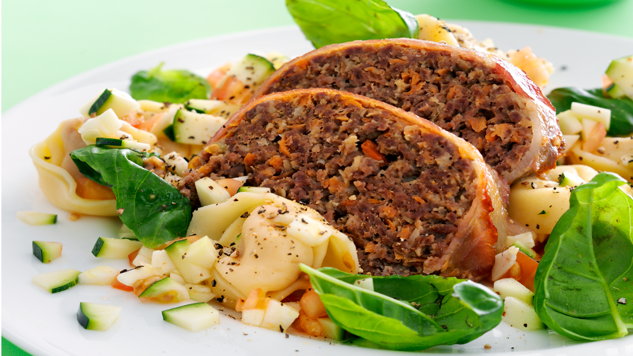 Farsbrød med tortellinisalat