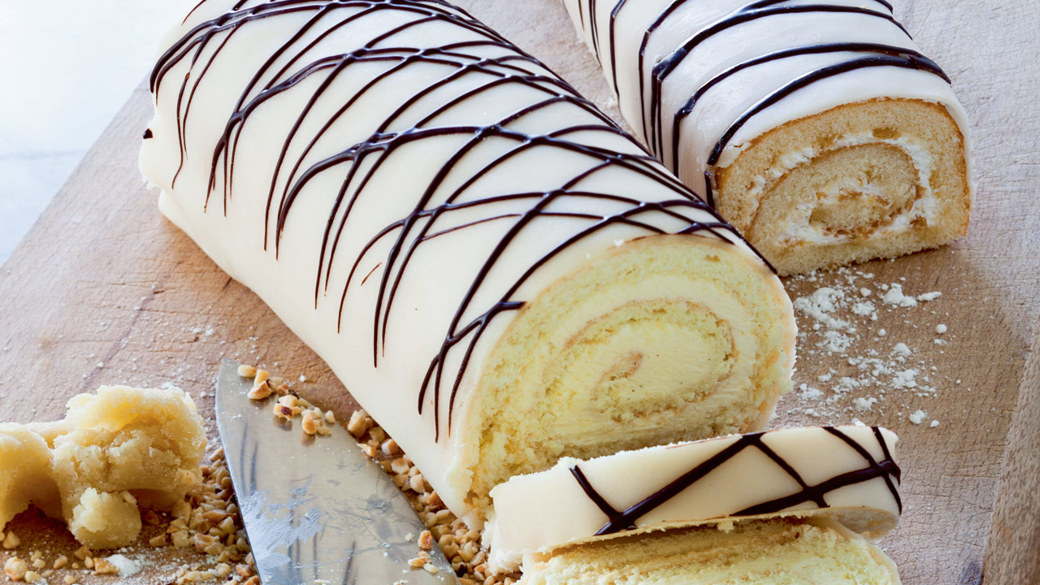 Roulade med abrikos og marcipan