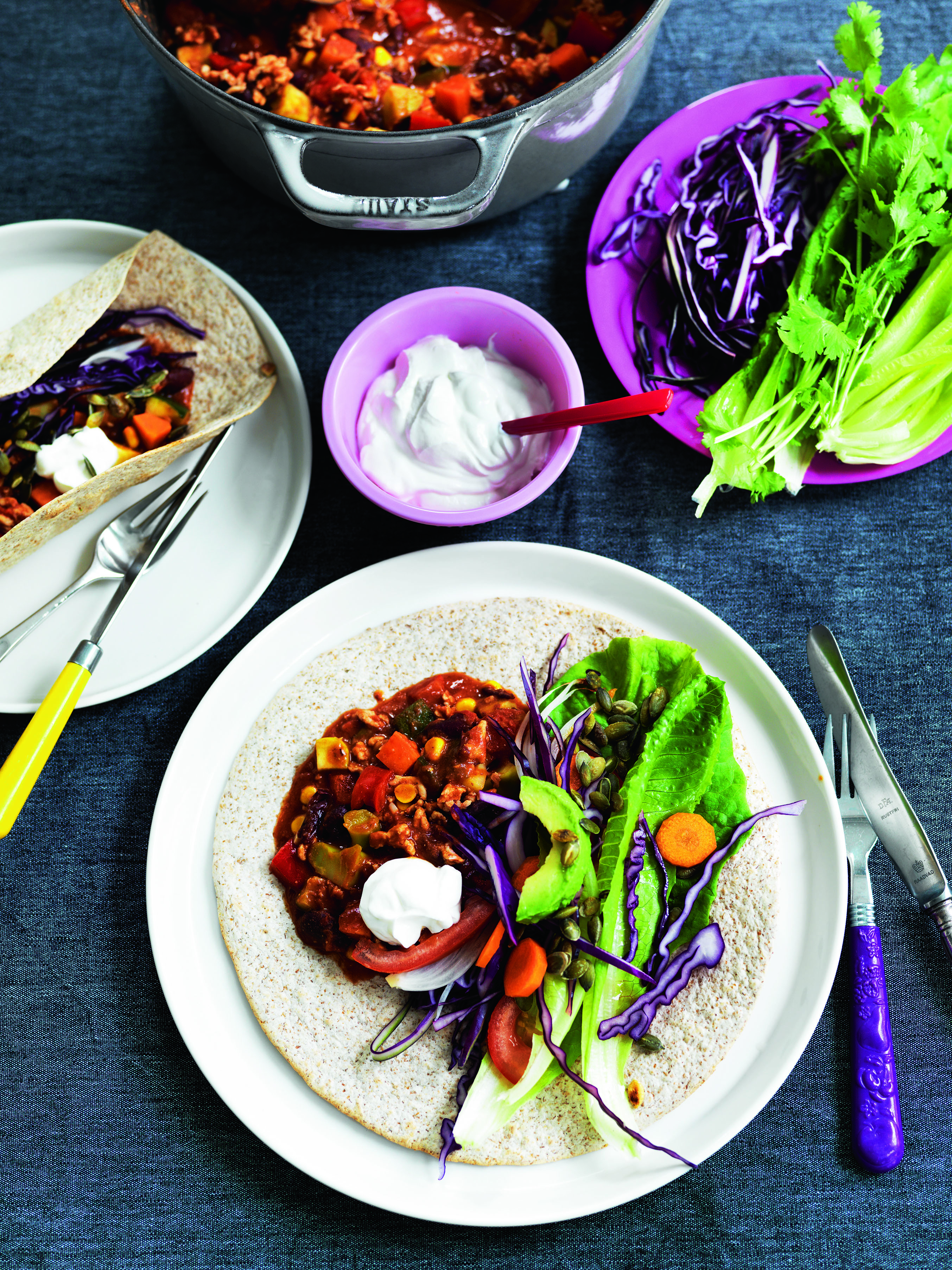 Tortillafest med kødsovs  og sprøde grøntsager