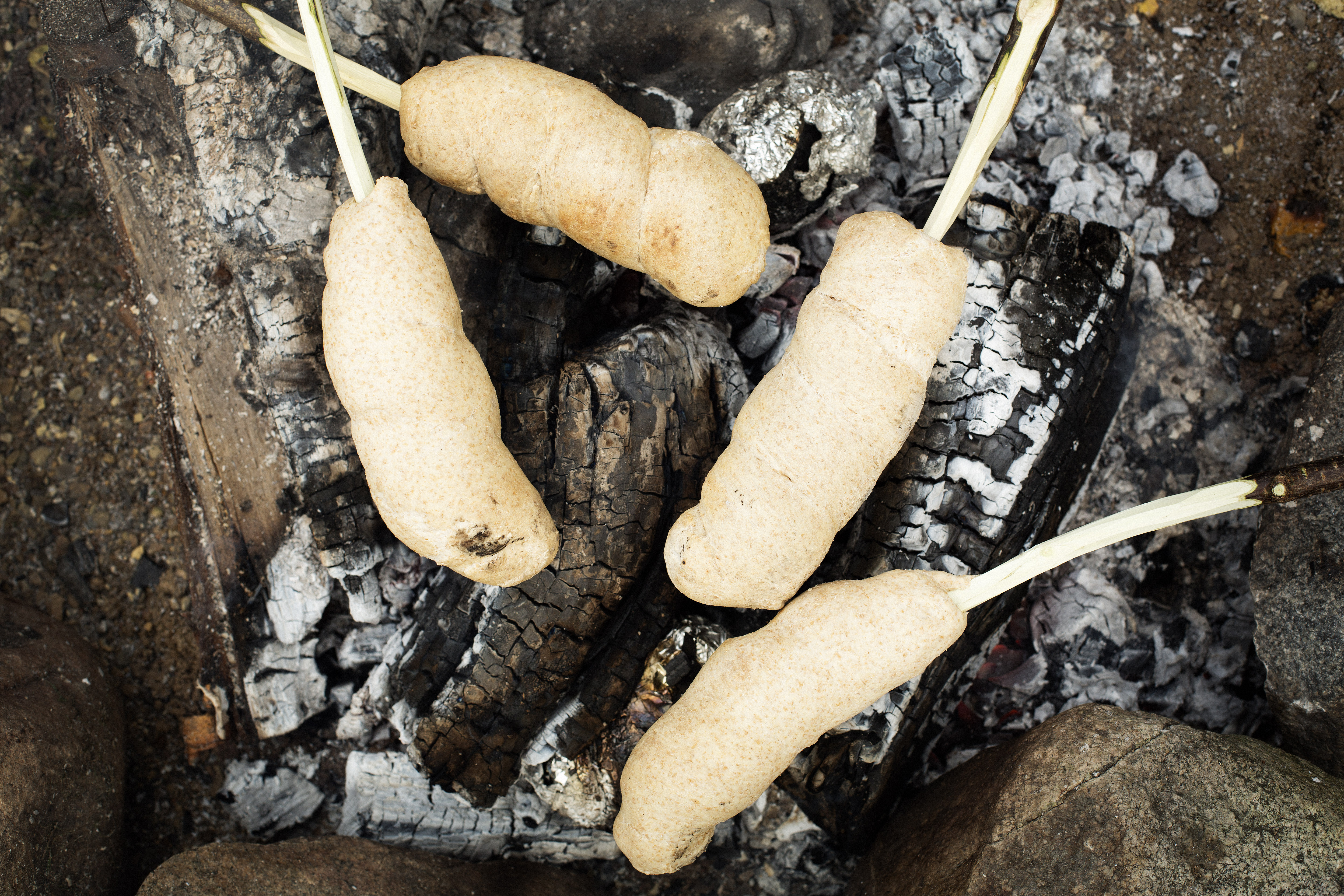 Pølsesnobrød på pind