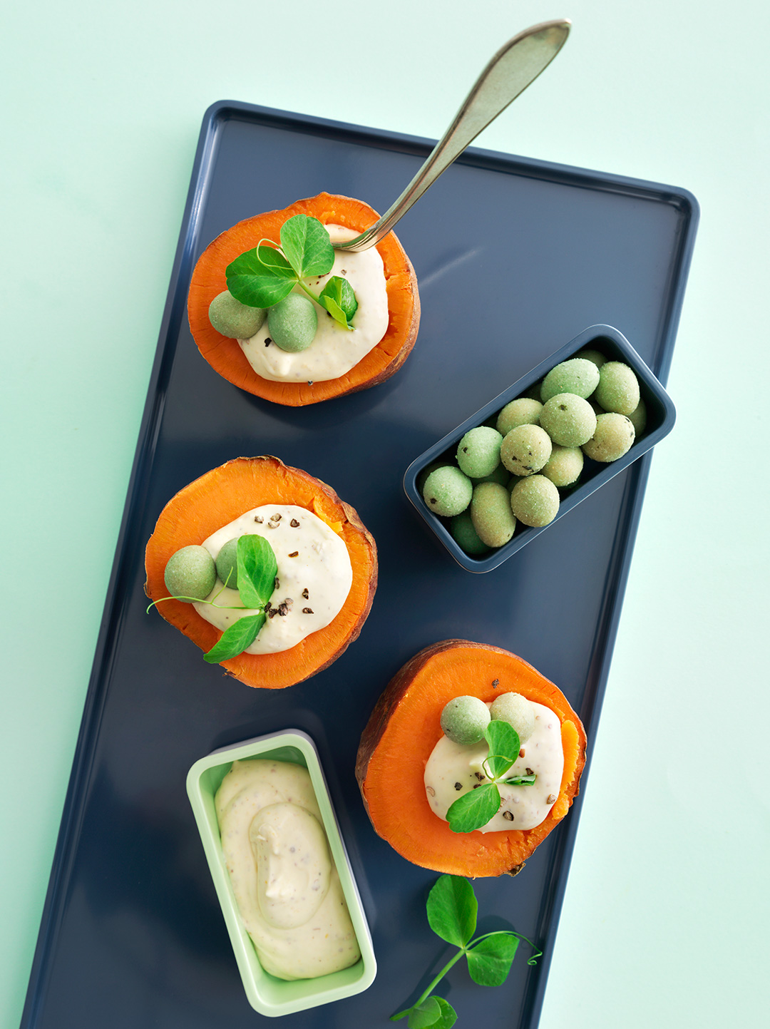 Bagte søde kartofler med sennepscreme