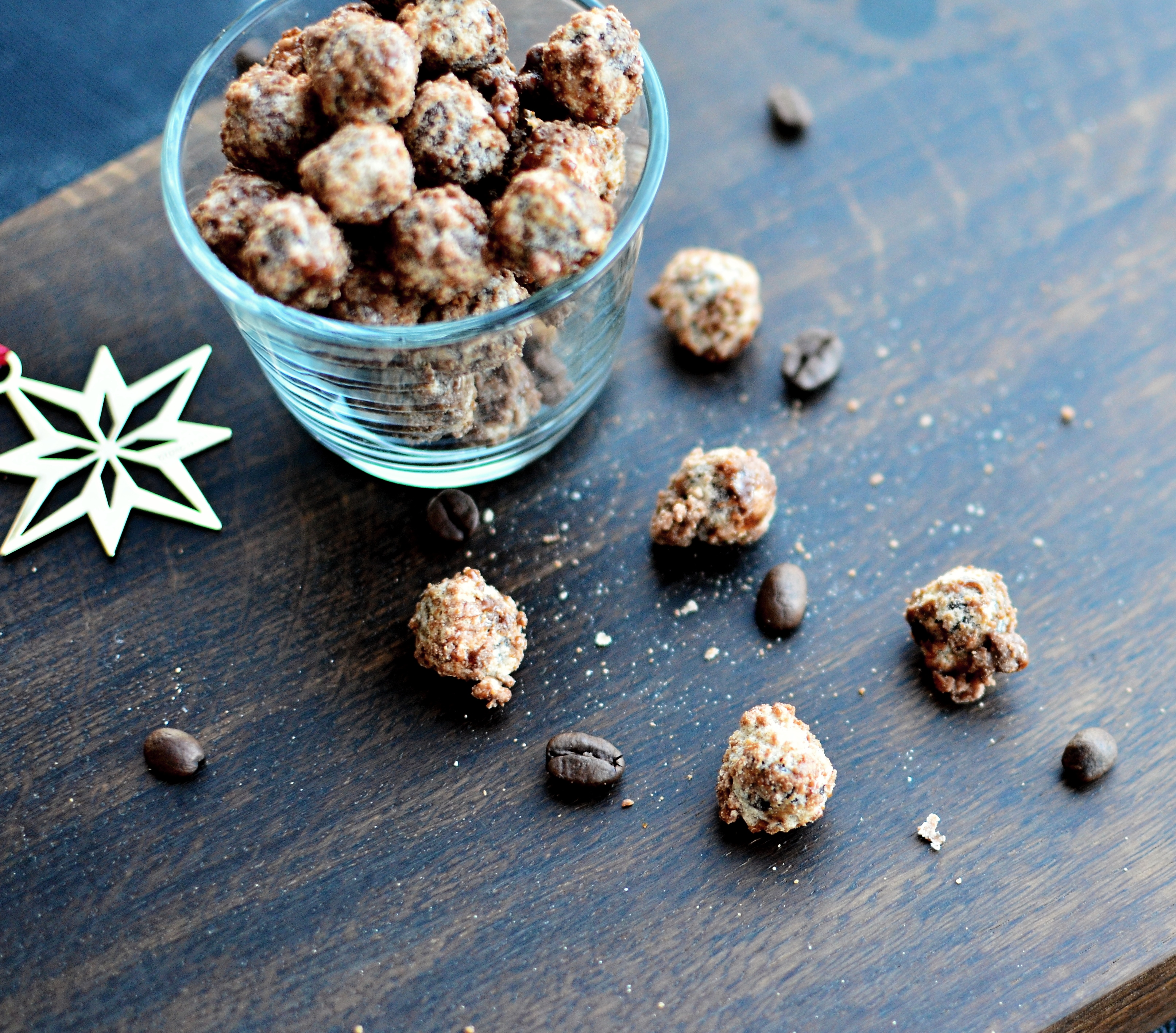 Krydrede brændte hasselnødder