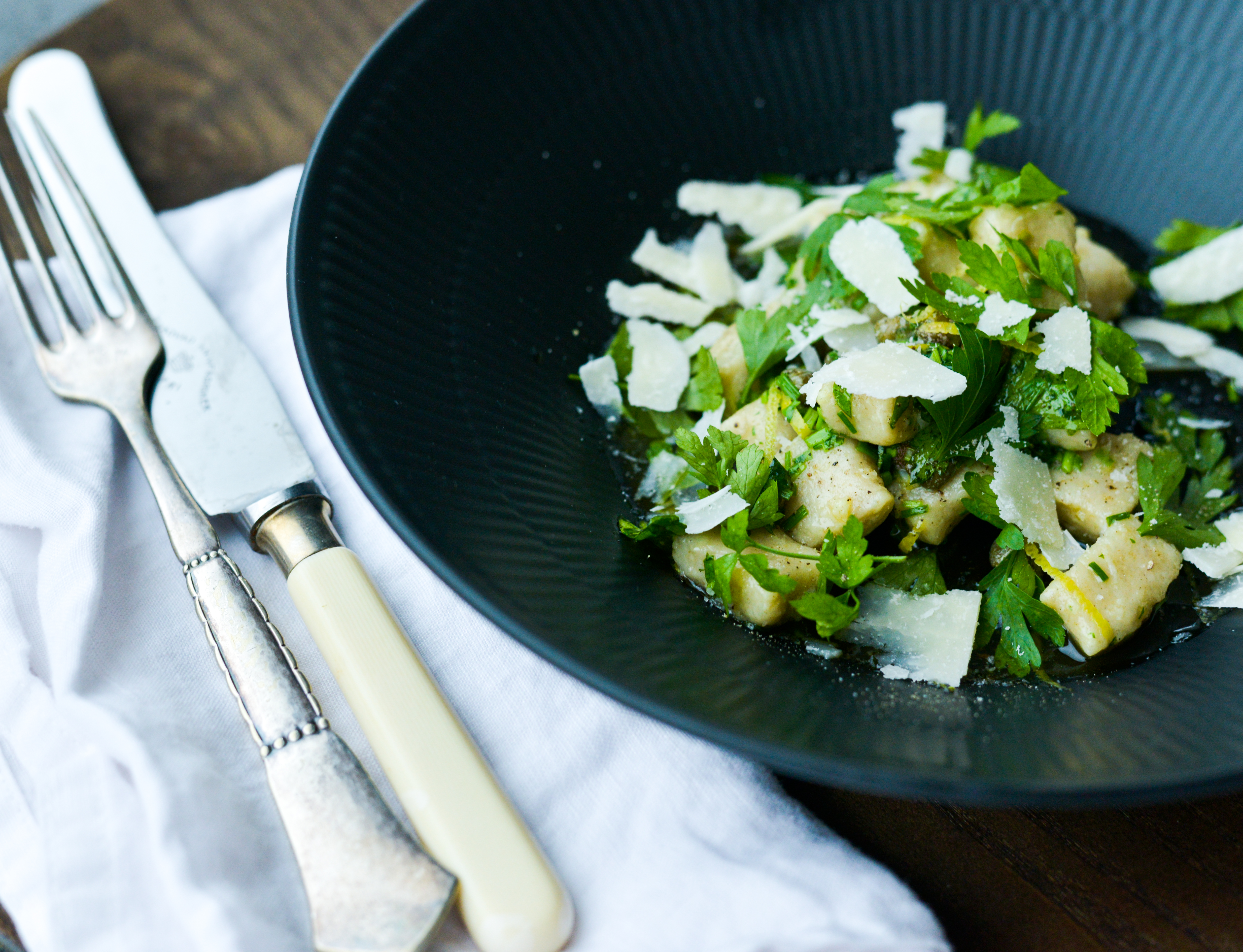 Hjemmelavede gnocchi med urtesmør