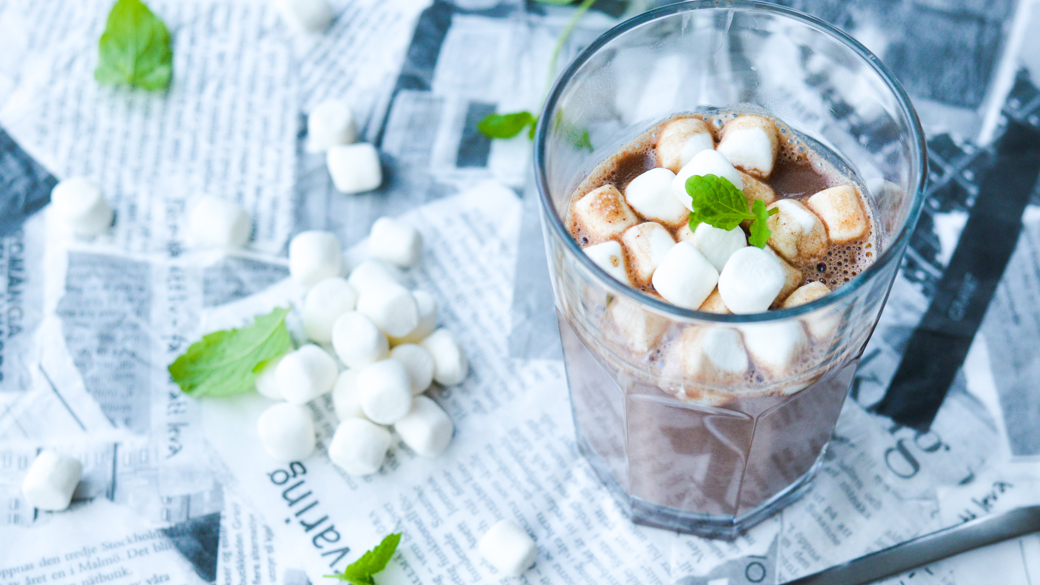 Varm chokolade med et friskt kick