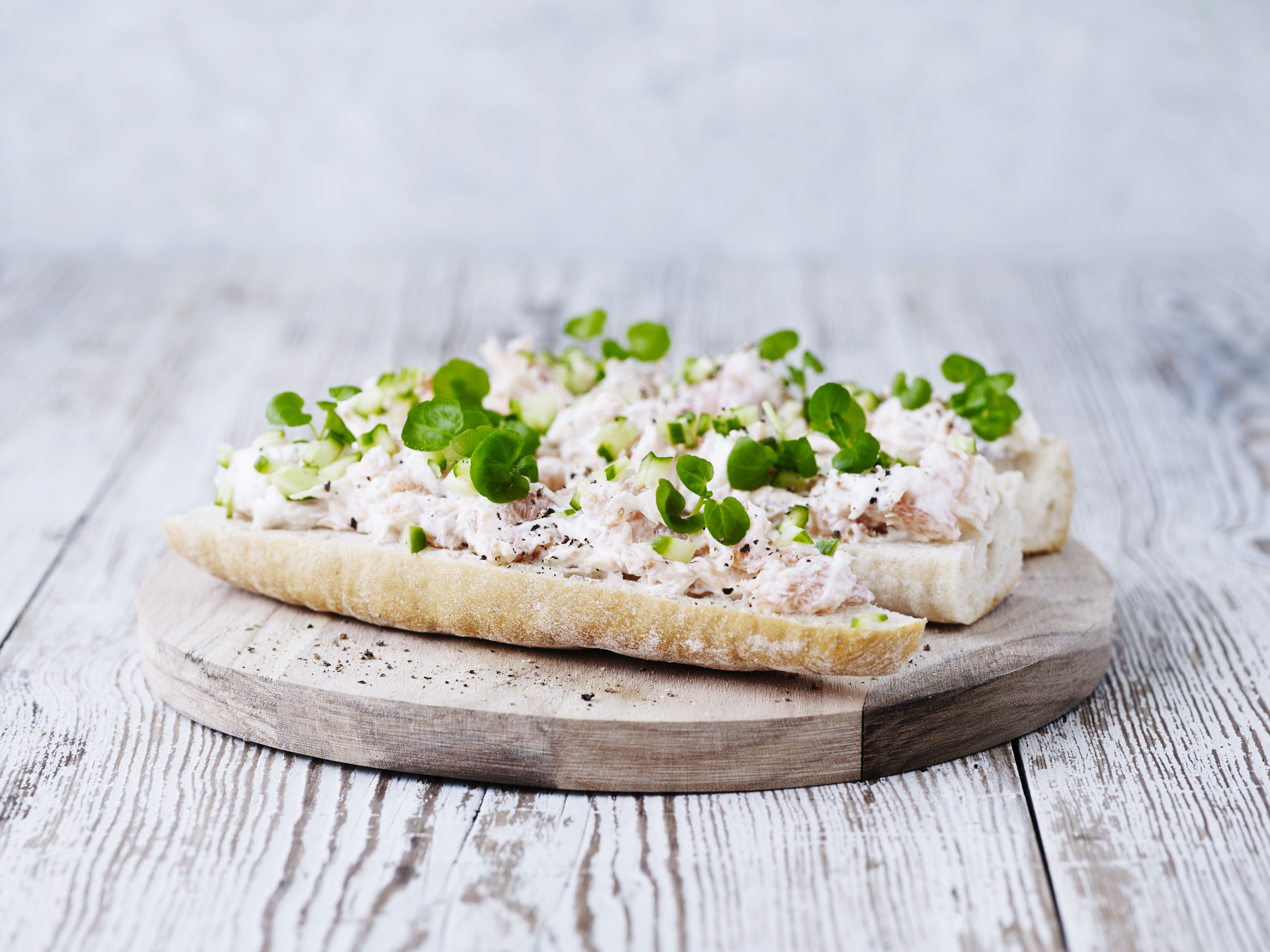 Nigella flutes  med courgette og skyr