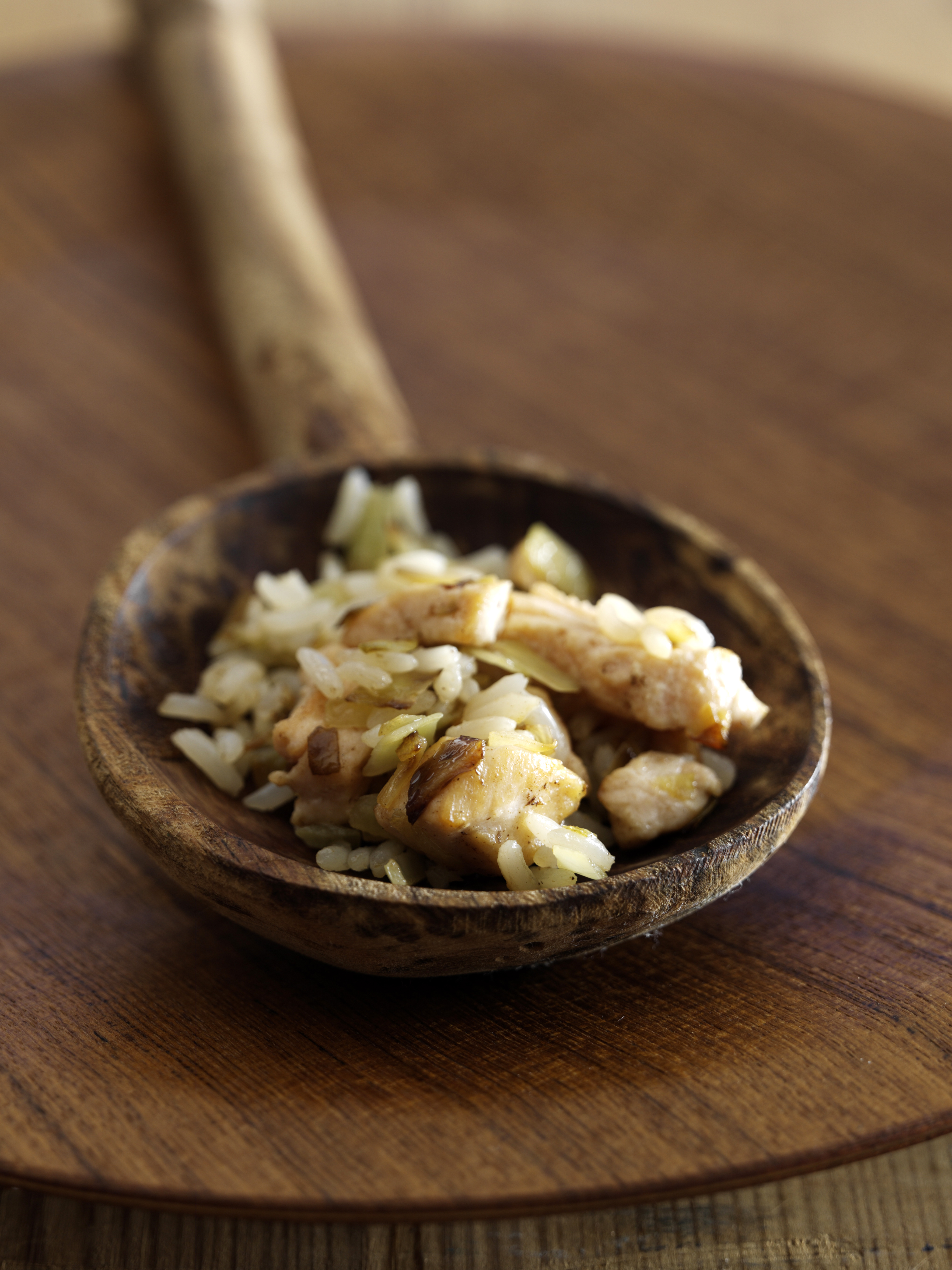 Ris med lynstegt kål og laks