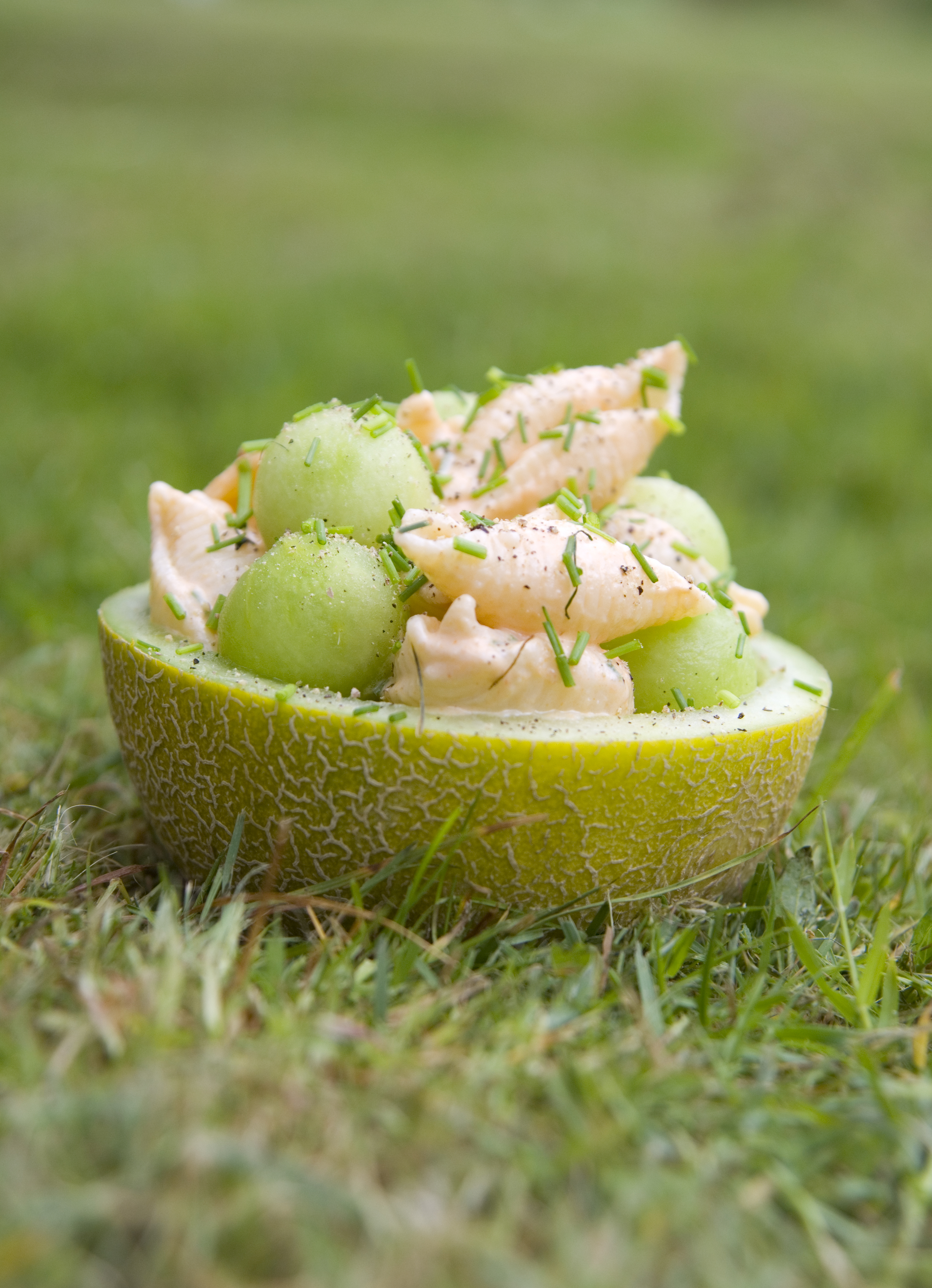 Karrykrydret pasta og melonsalat