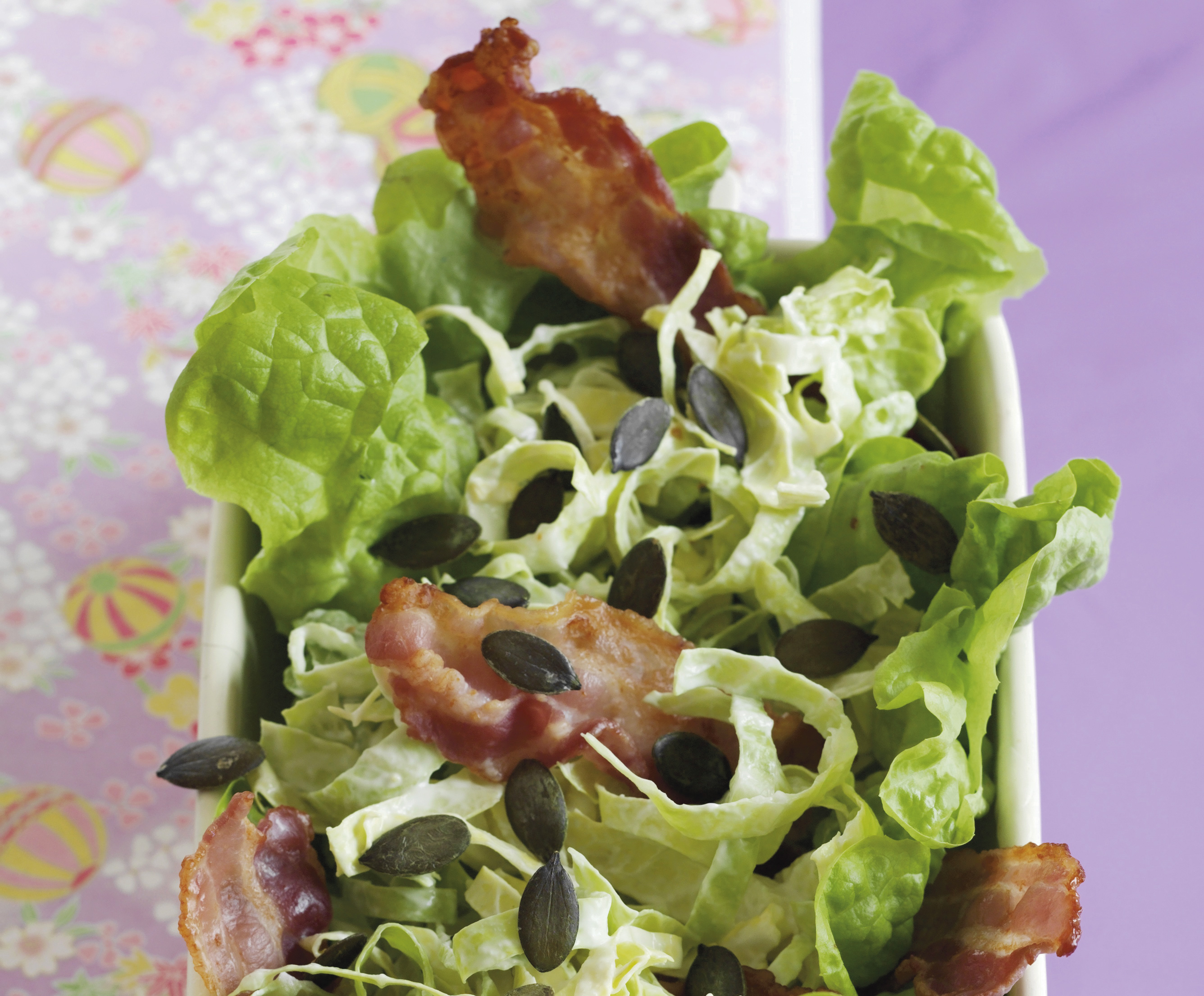 Coleslaw med grønt og bacon