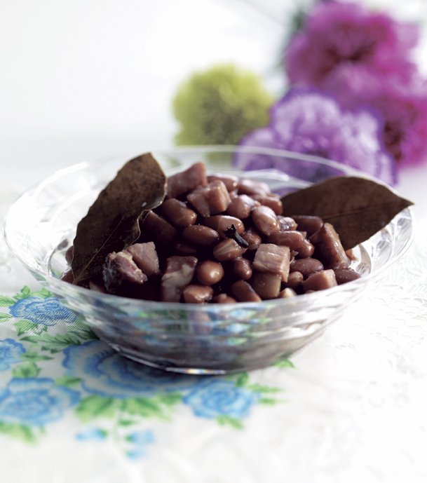 Brune bønner med røget svinekød - Aruba style