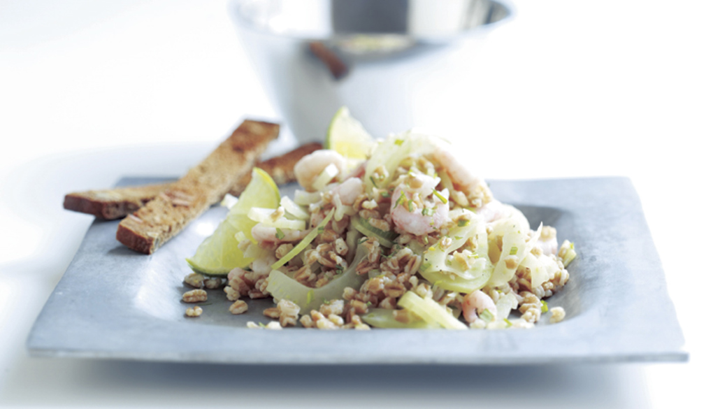 Marineret speltkornssalat med rejer