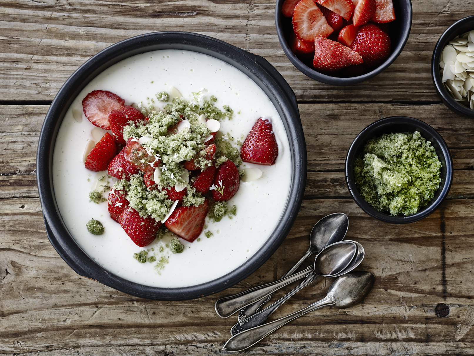 Jordbær med estragonsukker