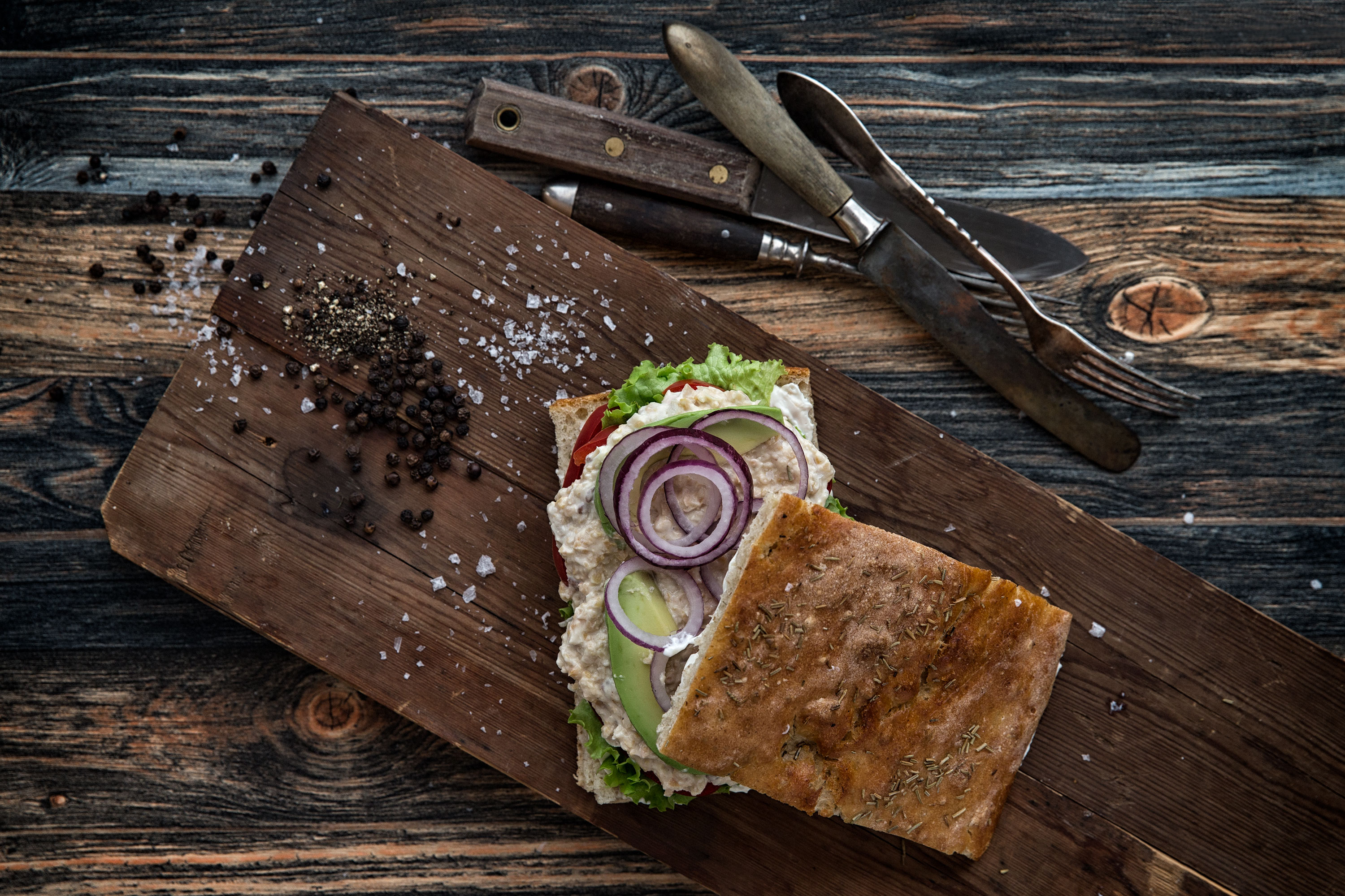 Vegansk mad: Sandwich med kikærtesalat