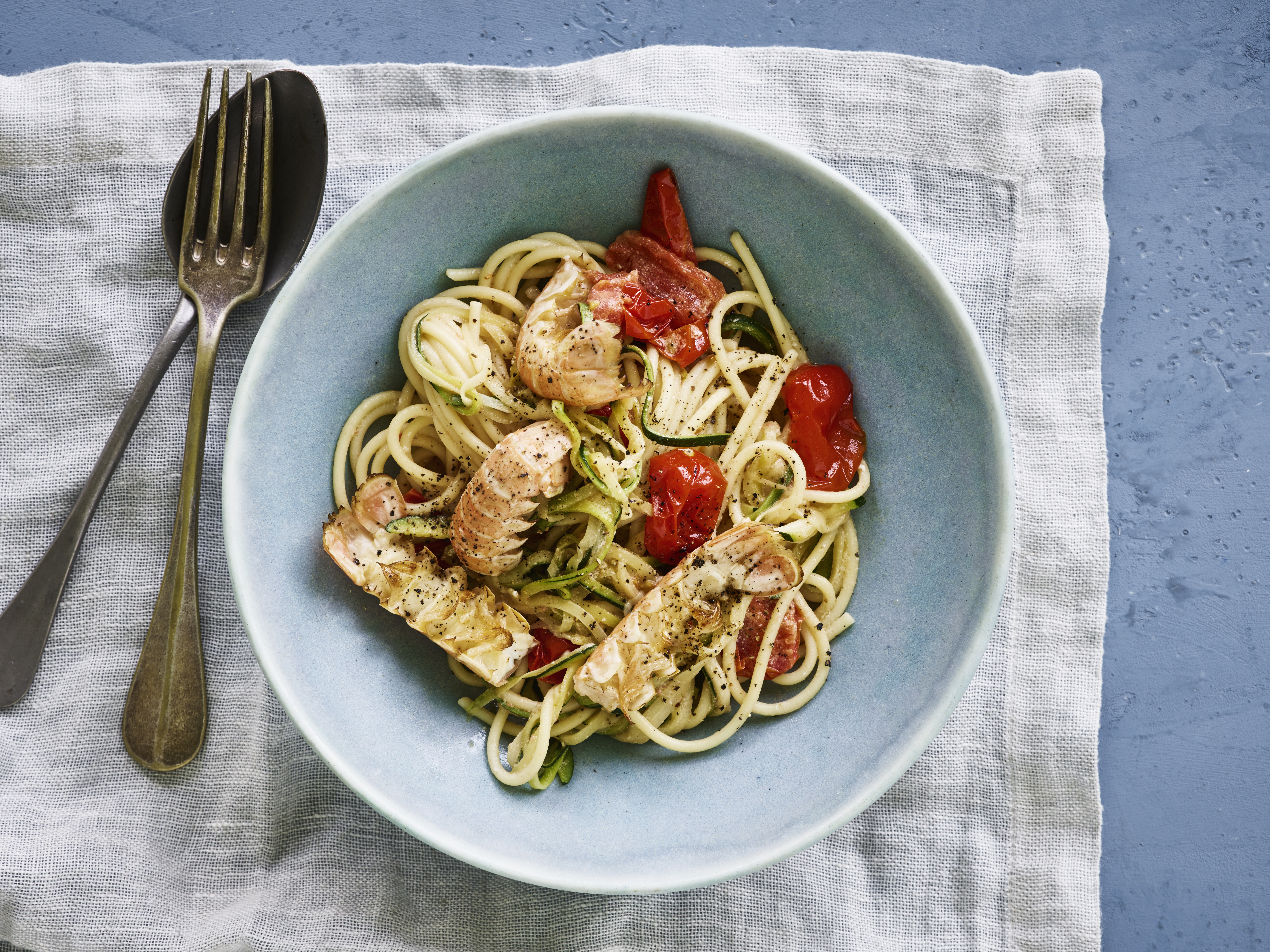 Spaghetti med hvidløgsristede jomfruhummerhaler