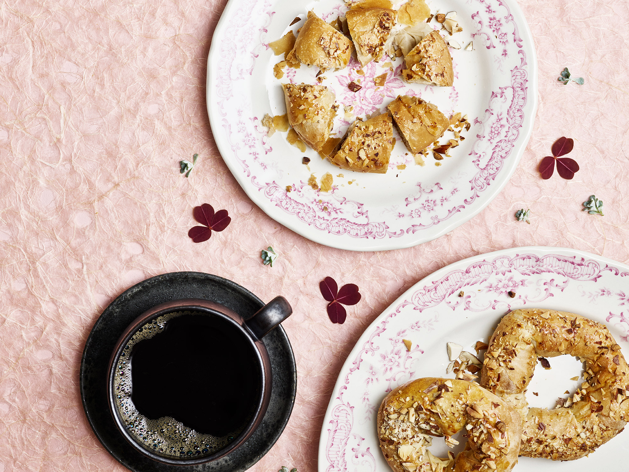 Sprøde kranse med marcipan