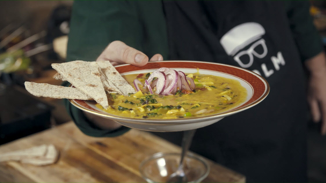 Karrysuppe med hønsekød