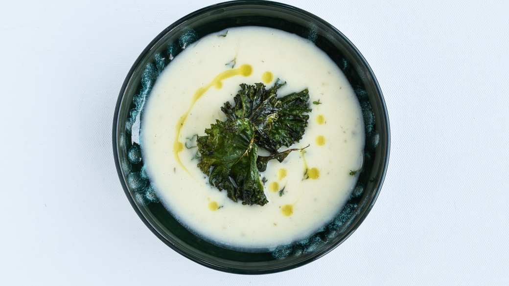 Kartoffel- og porresuppe med citrontimian