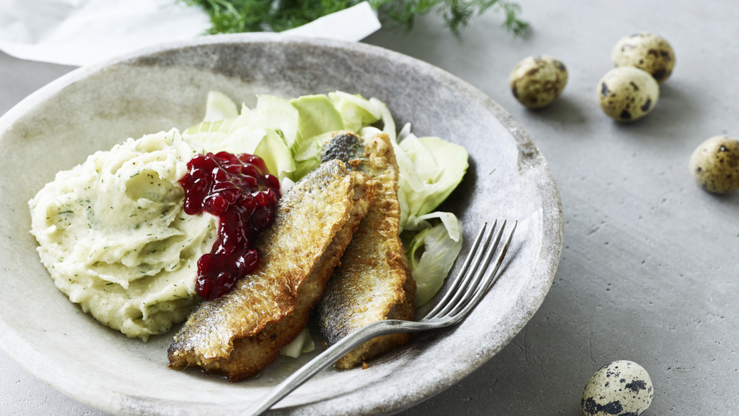 Stegt sild med kartoffelmos