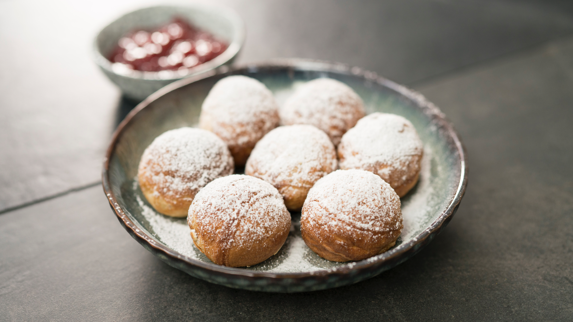 Æbleskiver med kokospalmesukker