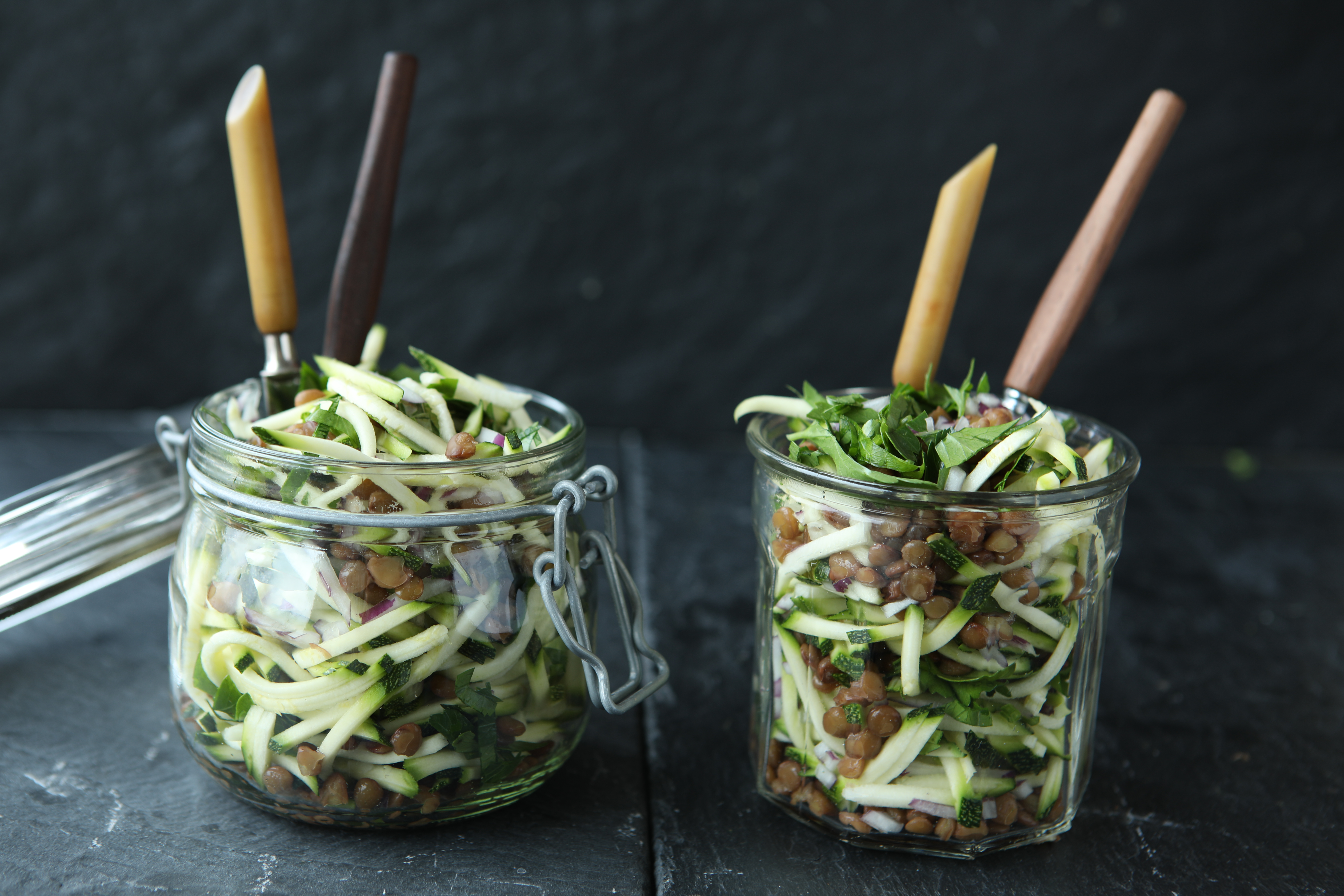 Squashsalat med belugalinser