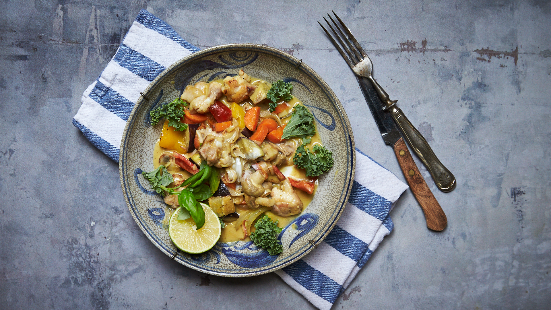 Kylling i kokosmælk og grøn karry