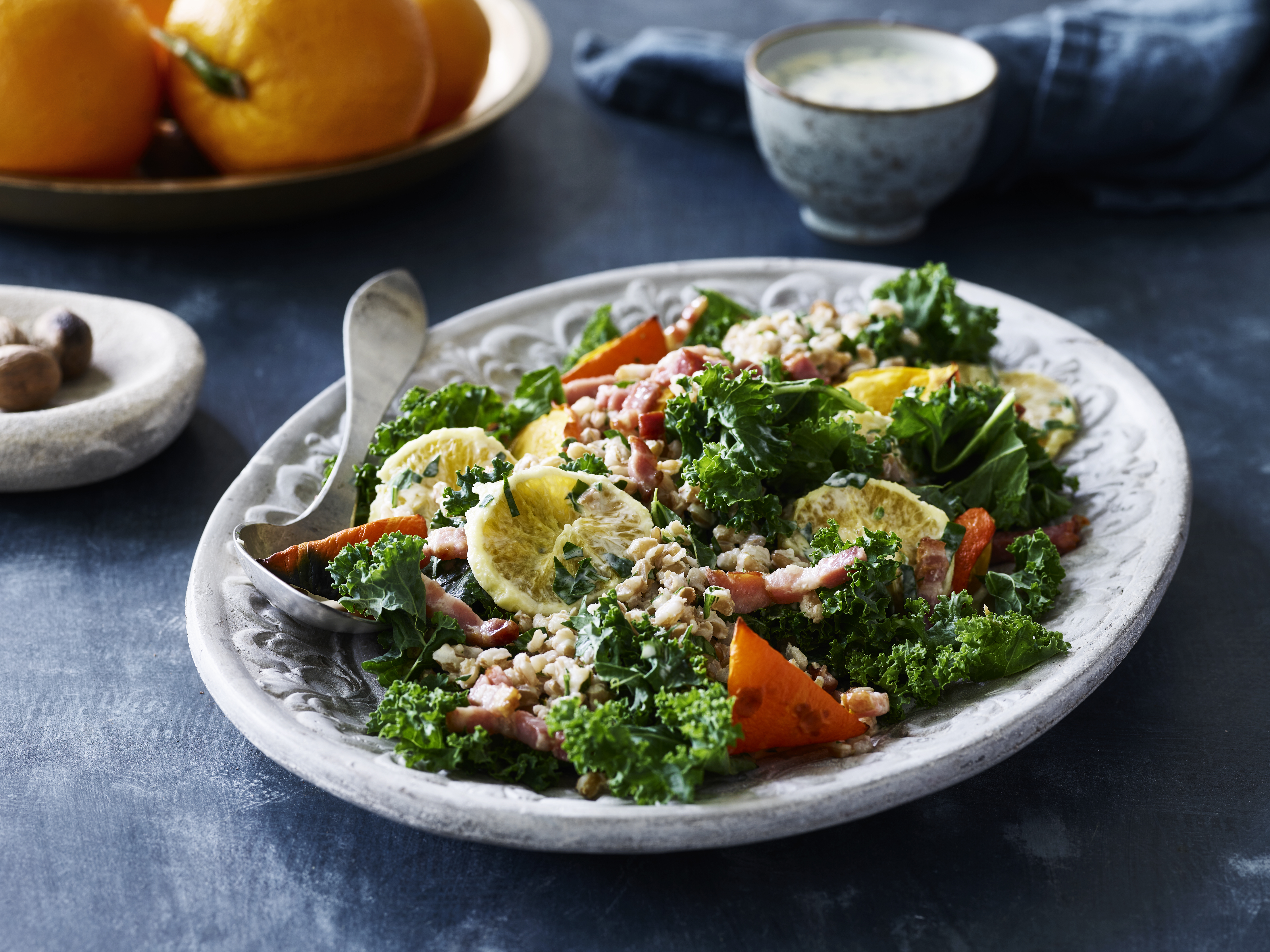 Appelsin og grønkålssalat  med bagt græskar