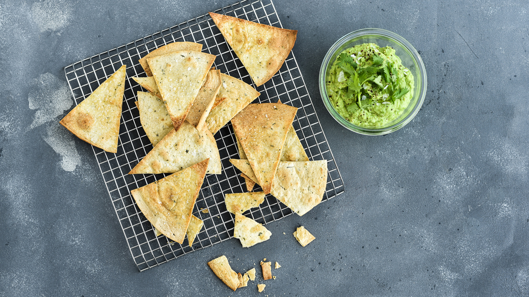 Nachos med ærteguacamole