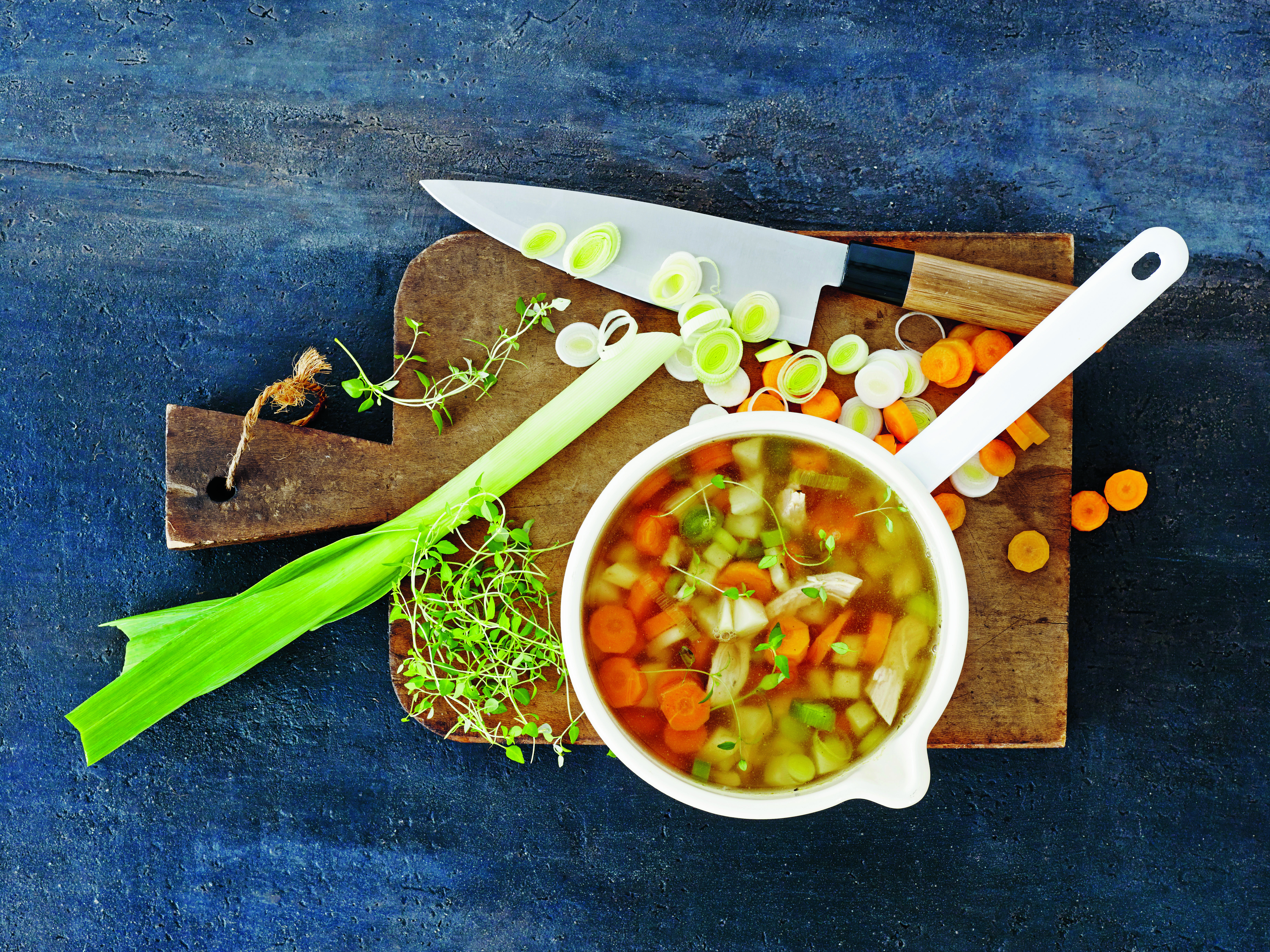 Hurtig hønsekødssuppe