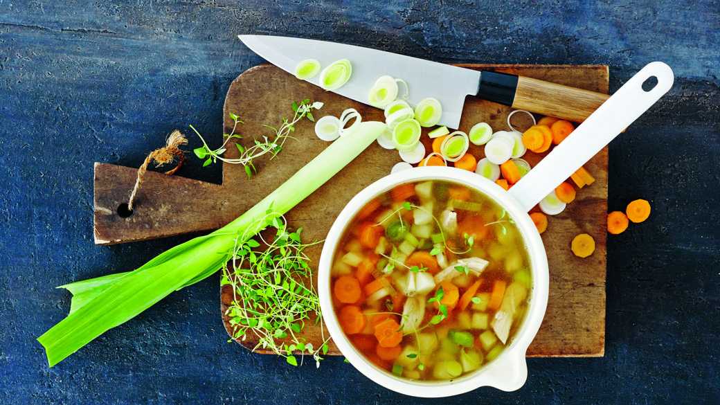 Hurtig hønsekødssuppe