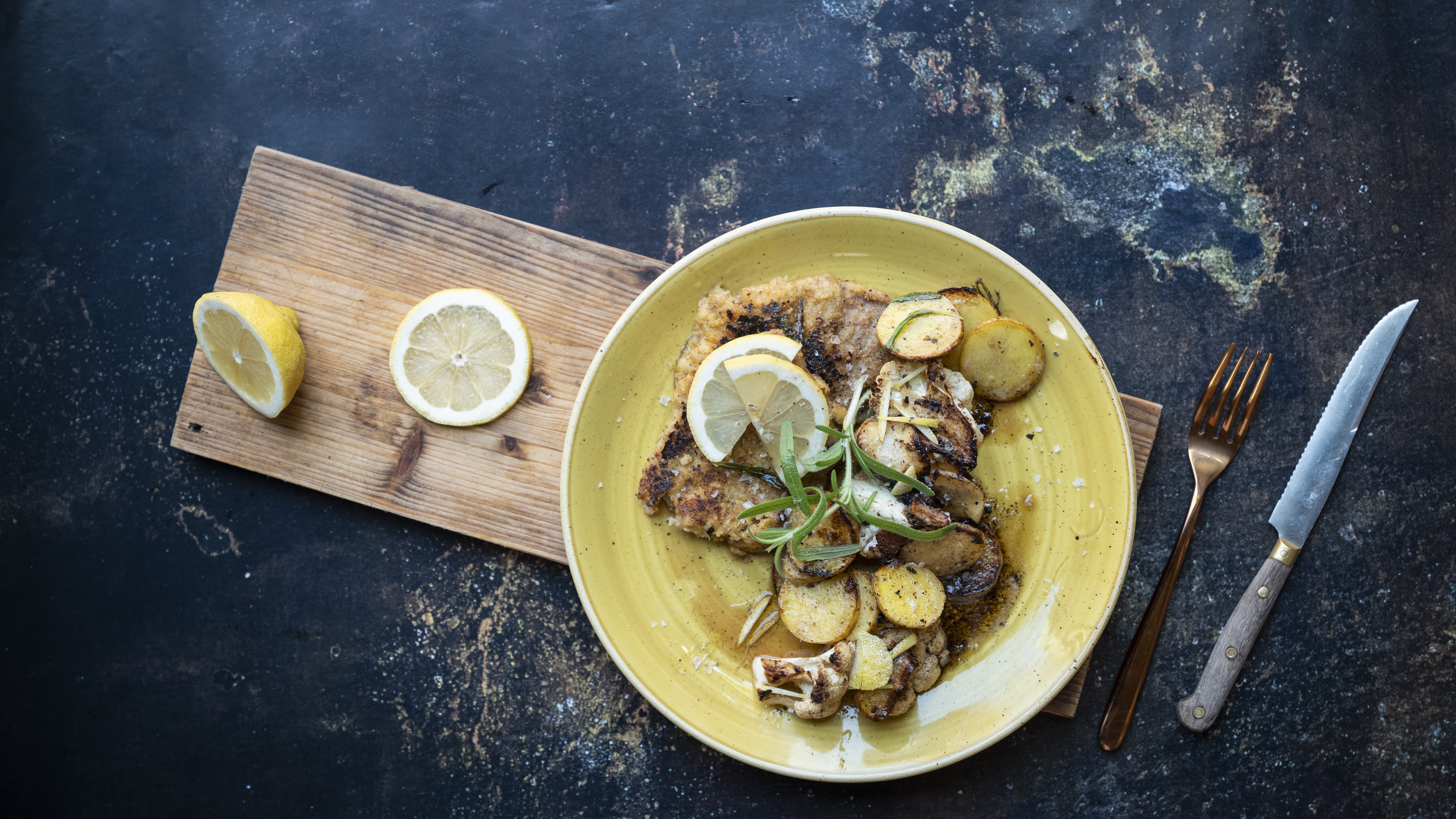 Schnitzler med stegte blomkål