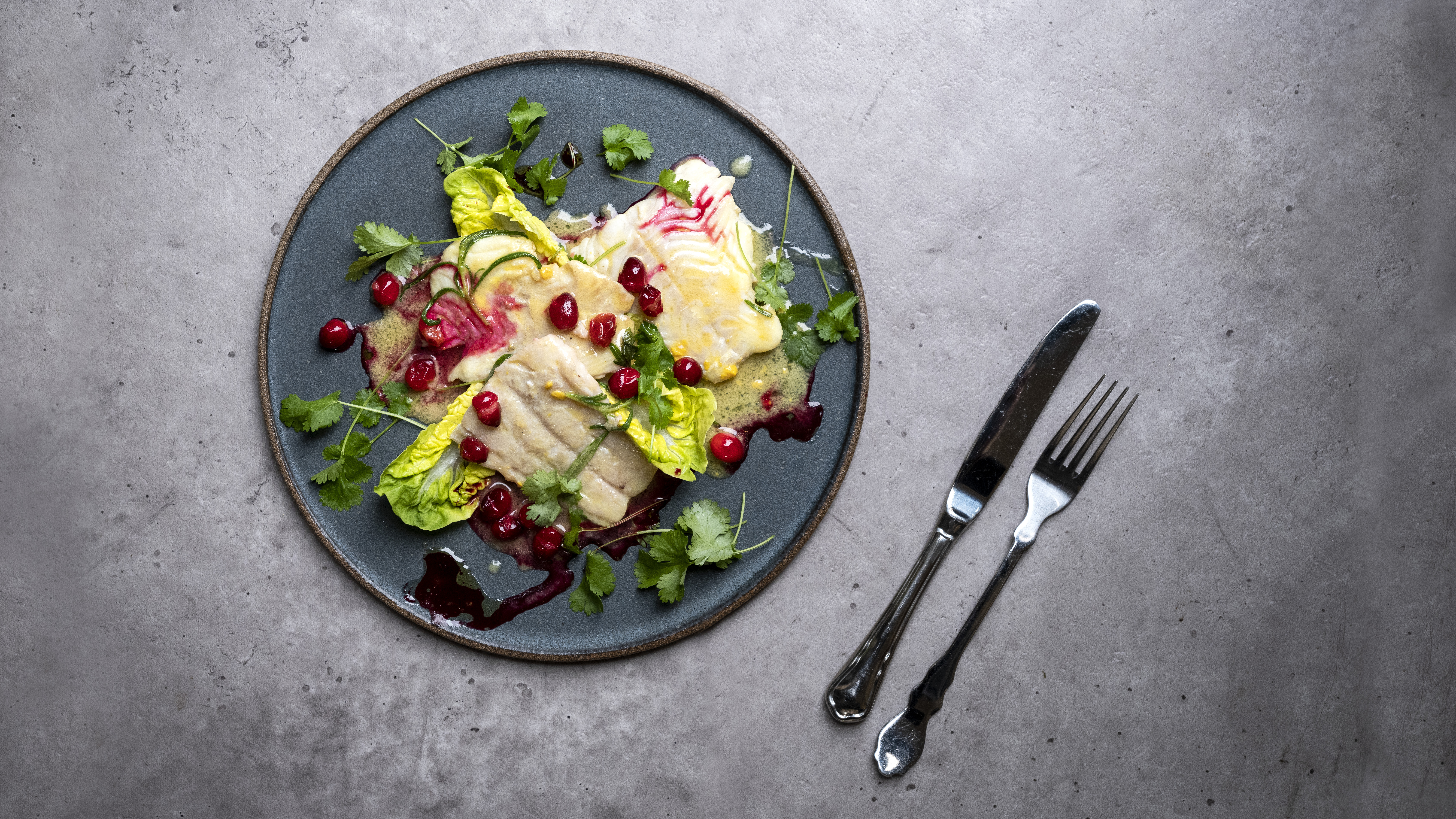 Smørstegt nytårstorsk med tranebær