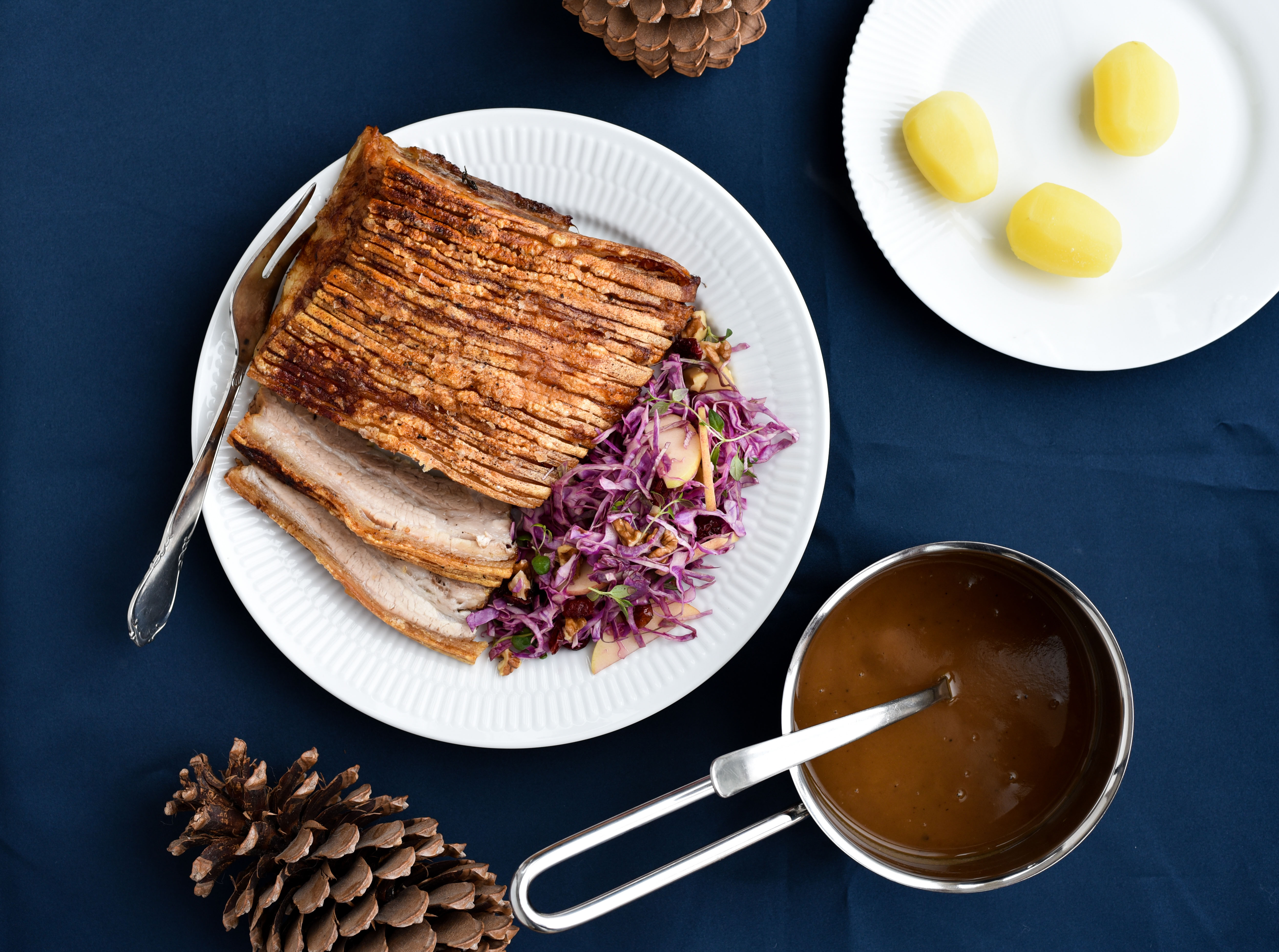 Flæskesteg med brun sovs